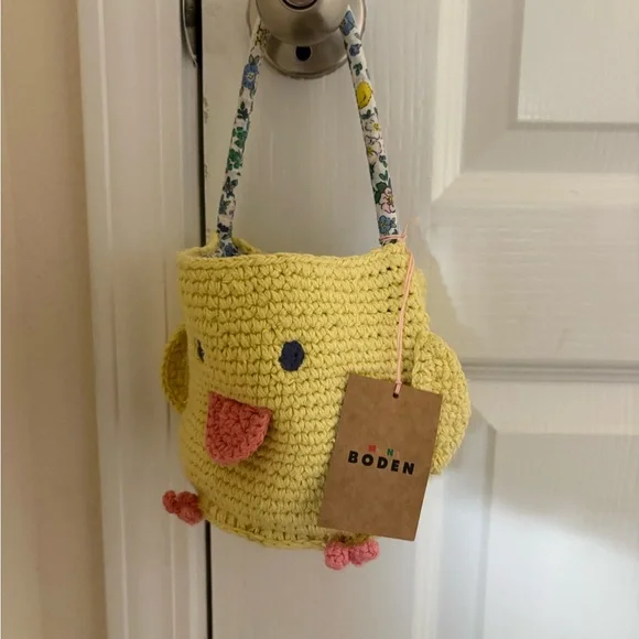 Mini Boden Yellow Chick Crochet Kids Shoulder Bag - Picture 3 of 3